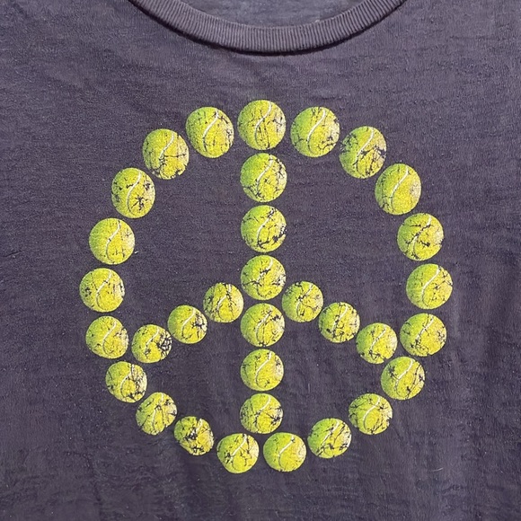 Tennis ball tshirt - Picture 2 of 6